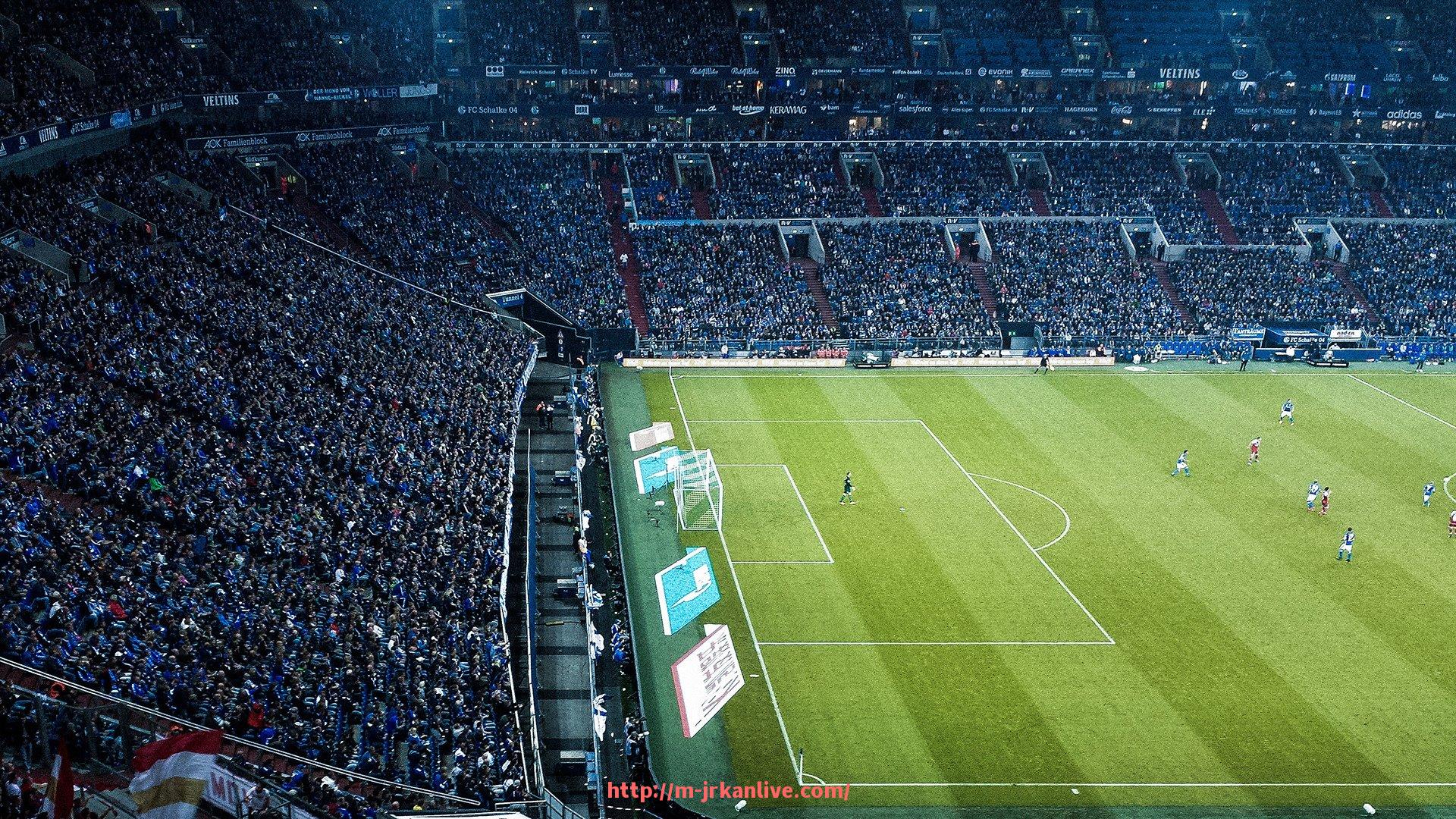 jrkan直播-意甲争冠球队近况及联赛排名对比分析