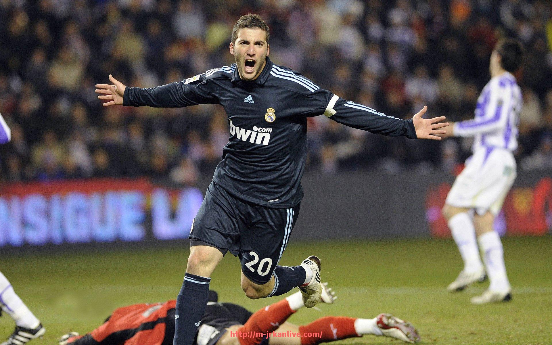 jrkan直播-哪些德甲球队在2025年开放主场球迷入场？